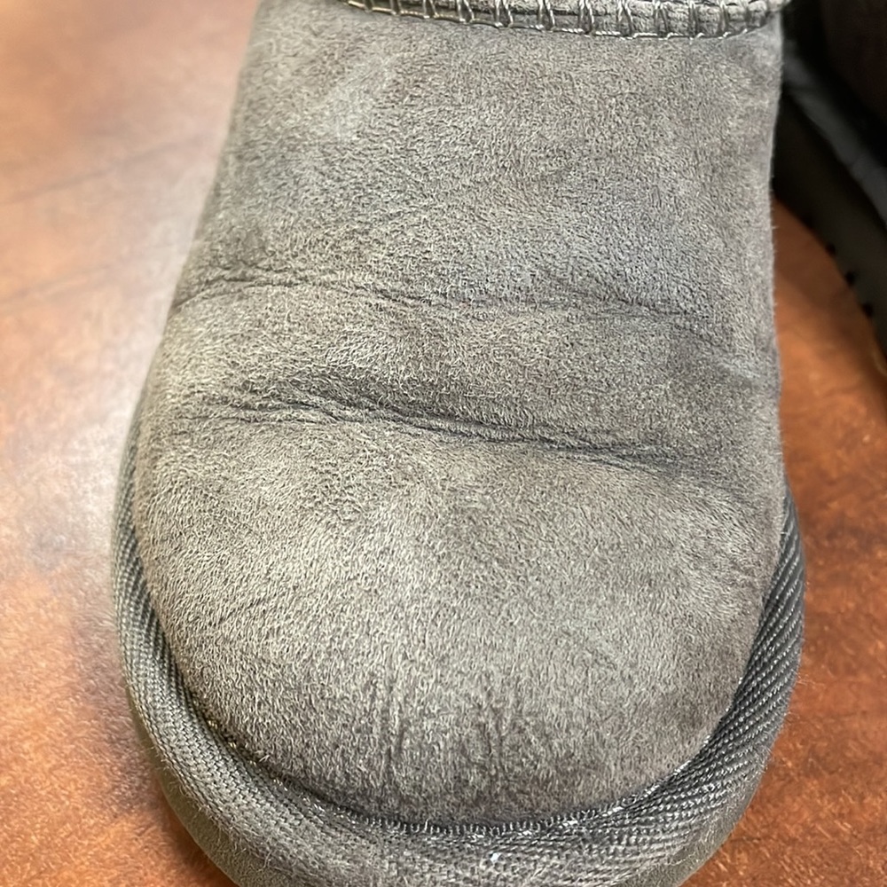 Gray Uggs - Picture 4 of 6
